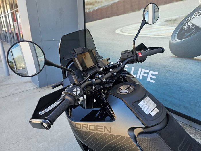 2022 HUSQVARNA NORDEN 901 Black