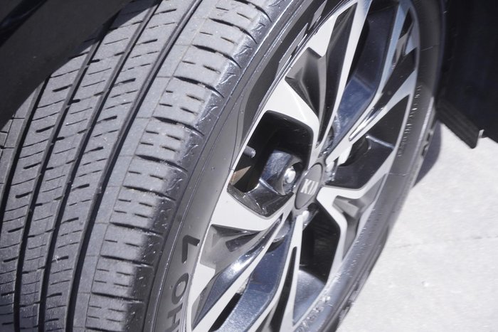 2021 Kia Carnival SLi