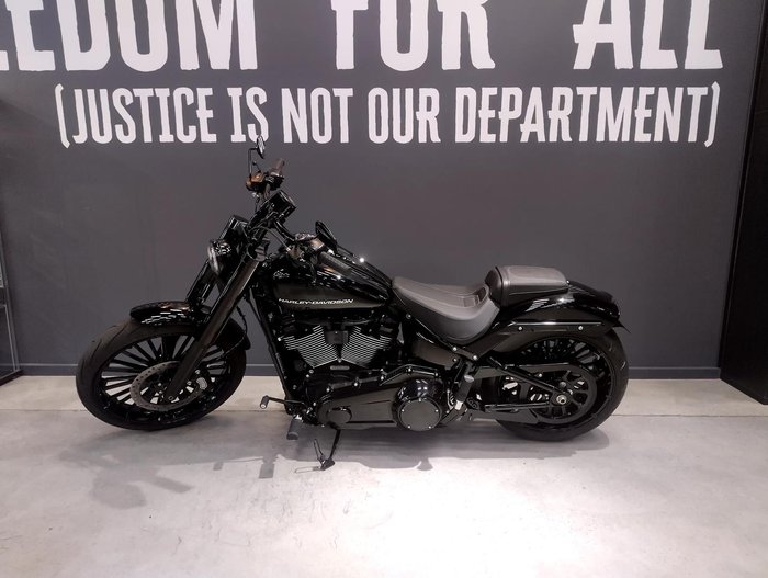 2025 Harley-Davidson Breakout 117 (FXBR) Softail Black