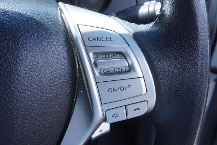 2017 Nissan Navara ST