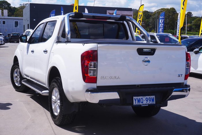 2017 Nissan Navara ST