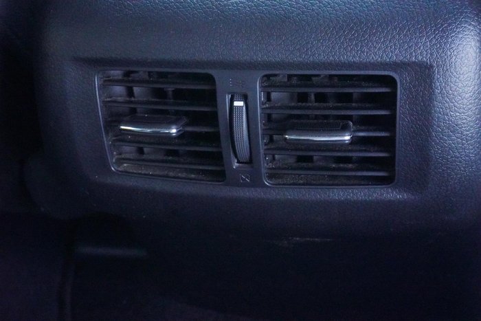 2017 Nissan Navara ST