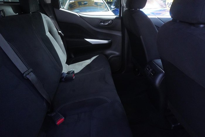 2017 Nissan Navara ST