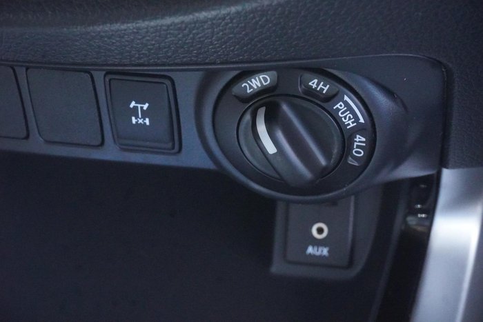 2017 Nissan Navara ST