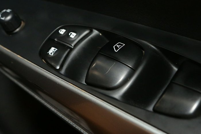 2021 Nissan Navara SL