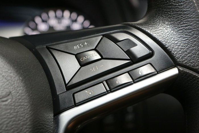 2021 Nissan Navara SL