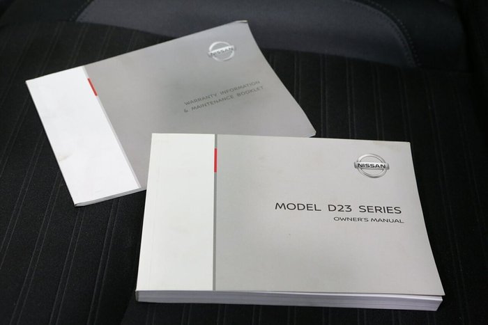 2021 Nissan Navara SL