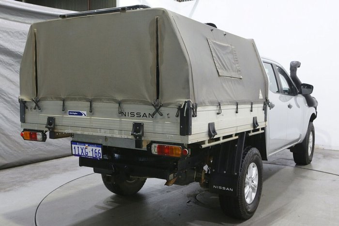 2021 Nissan Navara SL