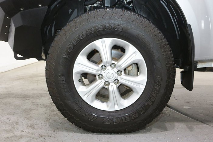 2021 Nissan Navara SL