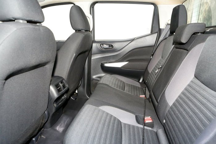 2021 Nissan Navara SL