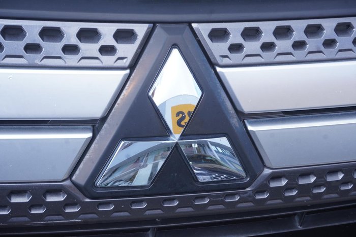 2020 Mitsubishi Outlander ES