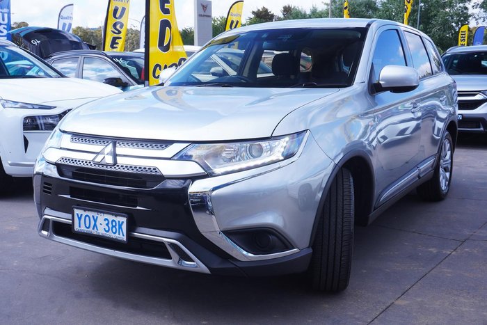 2020 Mitsubishi Outlander ES