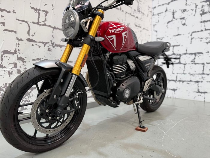 2025 Triumph Speed 400 Speed Four Red