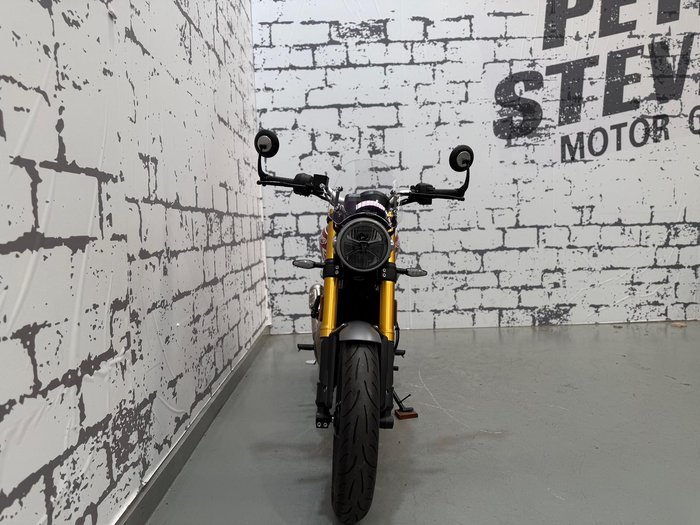 2025 Triumph Speed 400 Speed Four Red