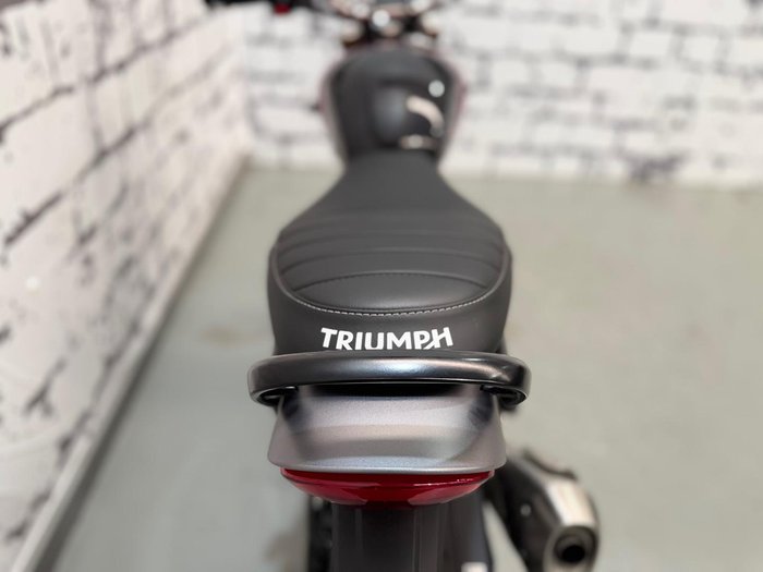 2025 Triumph Speed 400 Speed Four Red