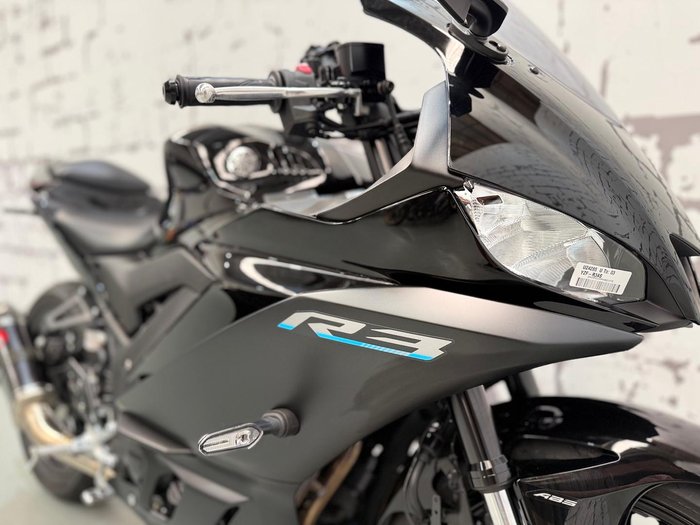 2023 Yamaha YZF-R3 R3 Black