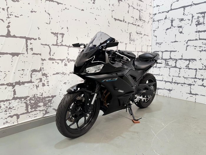 2023 Yamaha YZF-R3 R3 Black