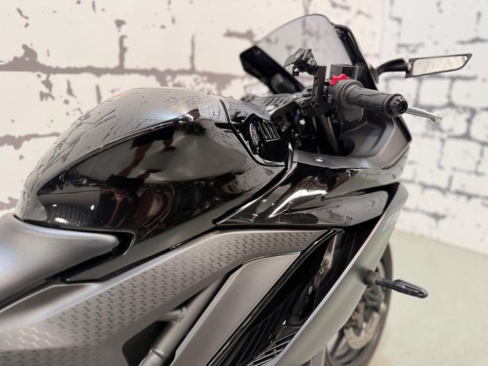 2023 Yamaha YZF-R3 R3 Black