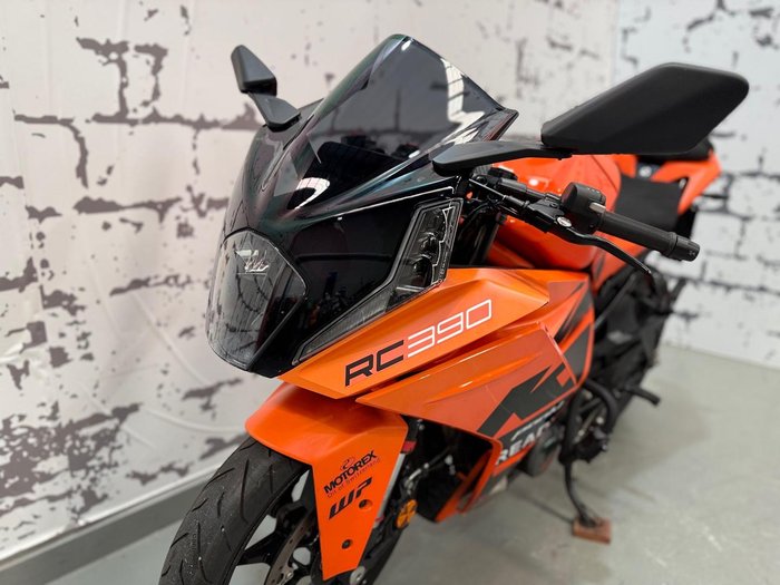 2023 KTM RC 390 GP Edition RC Orange