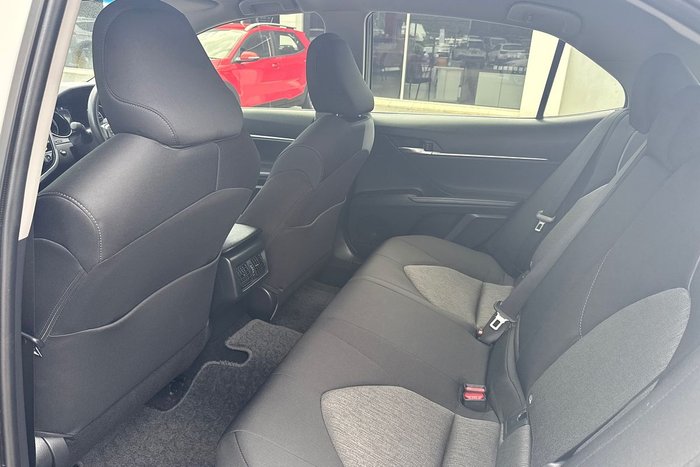 2022 Toyota Camry Ascent AXVH70R Glacier White