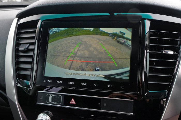 2022 Mitsubishi Pajero Sport GLX