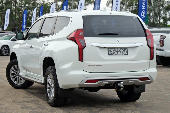 2022 Mitsubishi Pajero Sport GLX