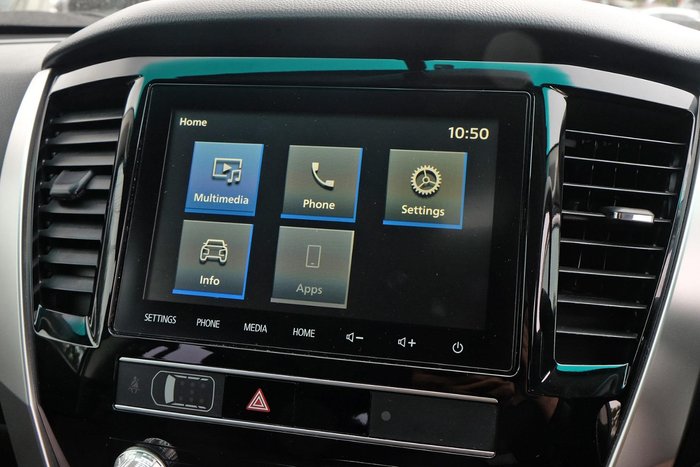 2022 Mitsubishi Pajero Sport GLX