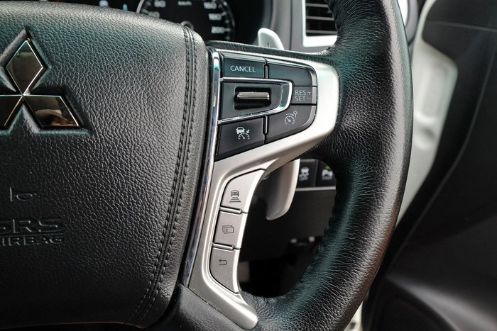 2022 Mitsubishi Pajero Sport GLX