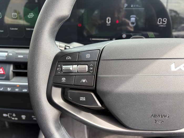 2025 Kia K4 S