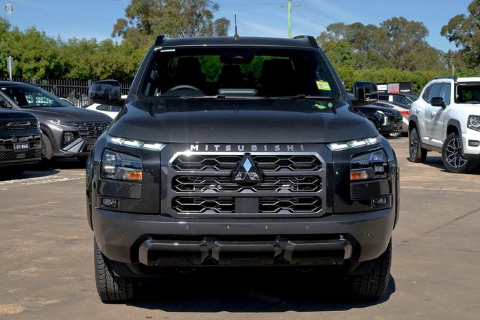 2025 Mitsubishi Triton GSR