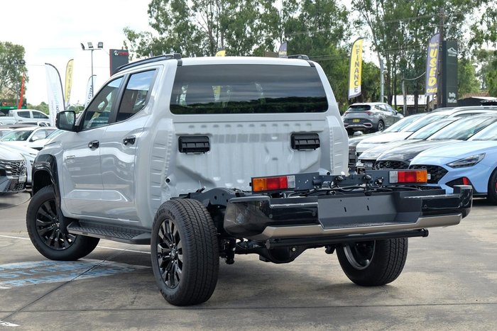 2025 Mitsubishi Triton GSR