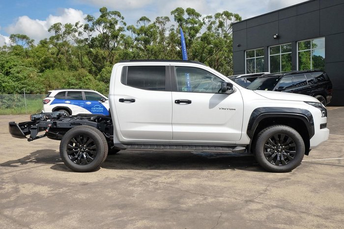 2025 Mitsubishi Triton GSR