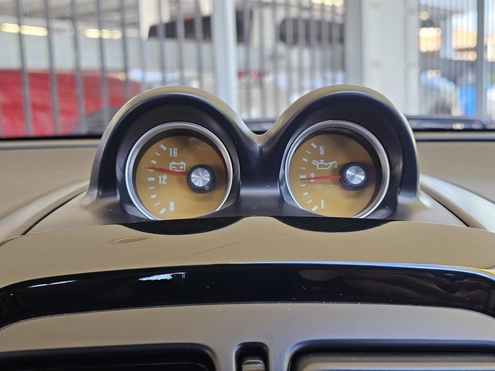 2004 Holden Monaro CV8 VZ Devil Yellow