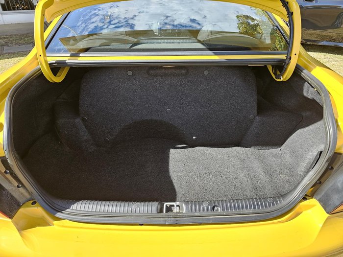 2004 Holden Monaro CV8 VZ Devil Yellow