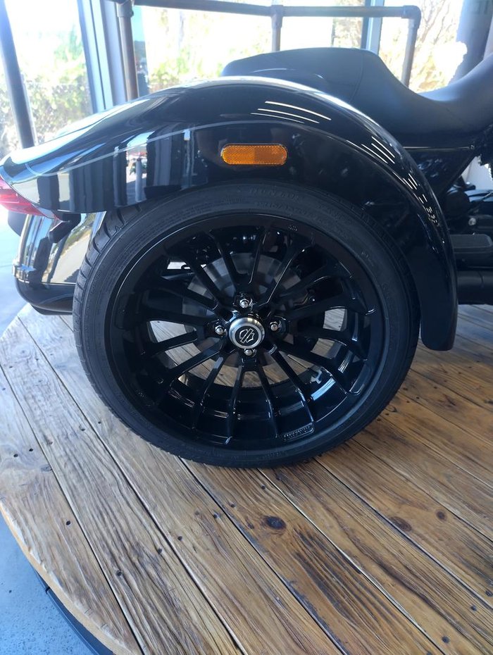 2025 Harley-Davidson Freewheeler 114 (FLRT) Freewheeler Black