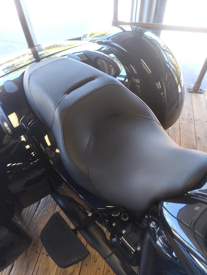 2025 Harley-Davidson Freewheeler 114 (FLRT) Freewheeler Black