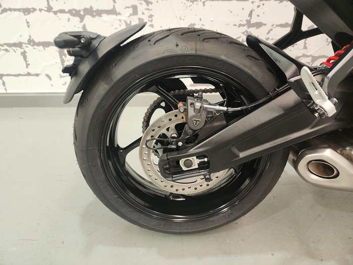 2026 Triumph Trident 660 Trident Yellow