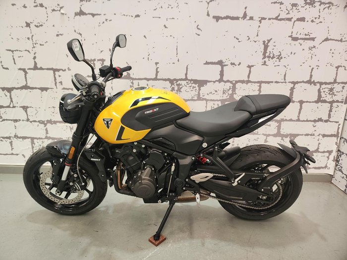 2026 Triumph Trident 660 Trident Yellow