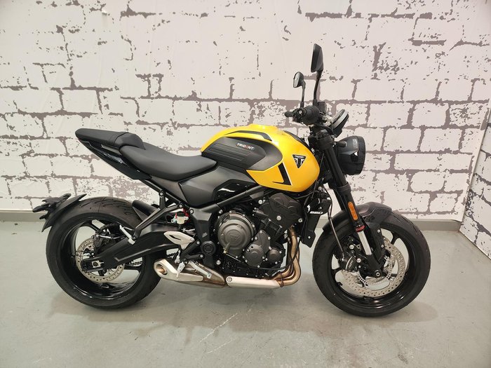 2026 Triumph Trident 660 Trident Yellow