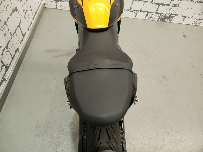 2026 Triumph Trident 660 Trident Yellow