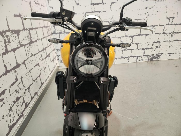 2026 Triumph Trident 660 Trident Yellow