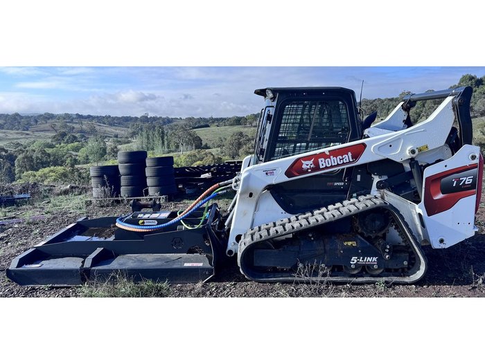 2022 Bobcat T76