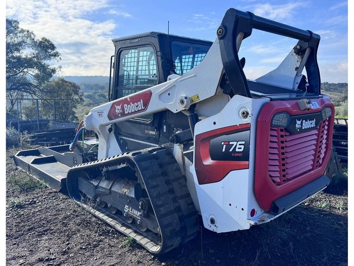 2022 Bobcat T76