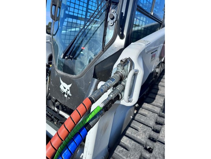 2022 Bobcat T76