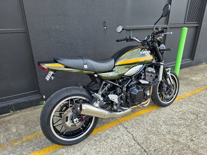 2021 Kawasaki Z900RS (ZR900C) GREEN
