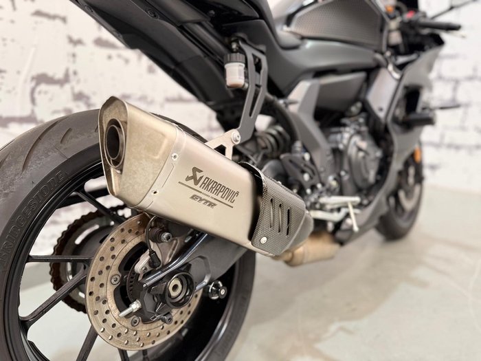 2024 Yamaha YZF-R7 LAMs YZF-R Black