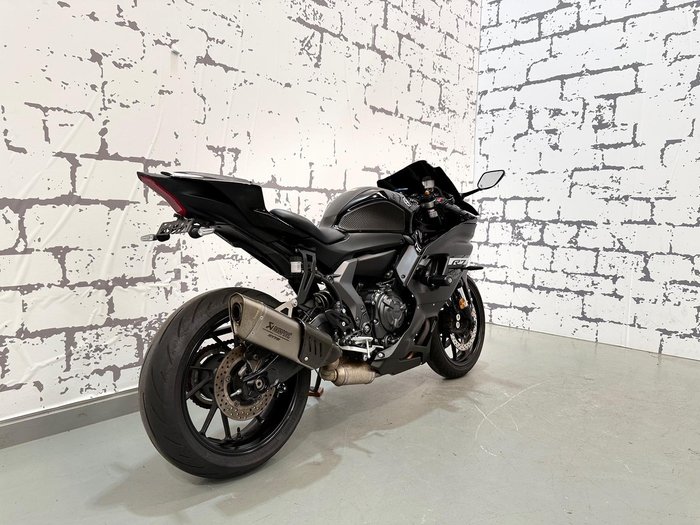 2024 Yamaha YZF-R7 LAMs YZF-R Black