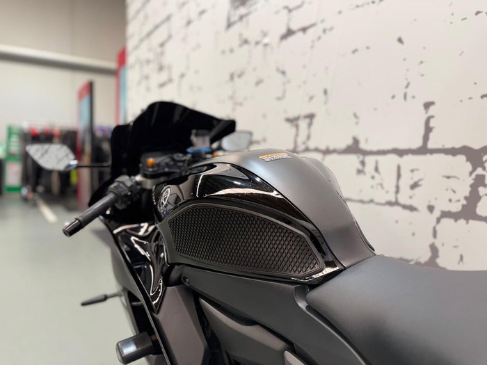 2024 Yamaha YZF-R7 LAMs YZF-R Black