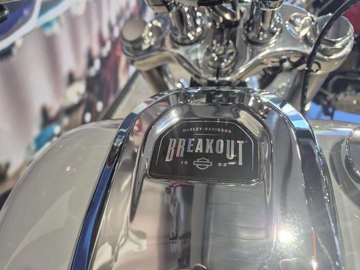 2026 Harley-Davidson Breakout 117 (FXBR) Softail Grey