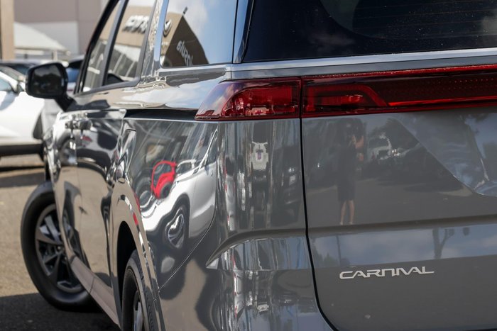 2023 Kia Carnival S